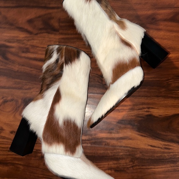 Schutz Raffaela Cow Boots - Size 10 - Picture 3 of 10